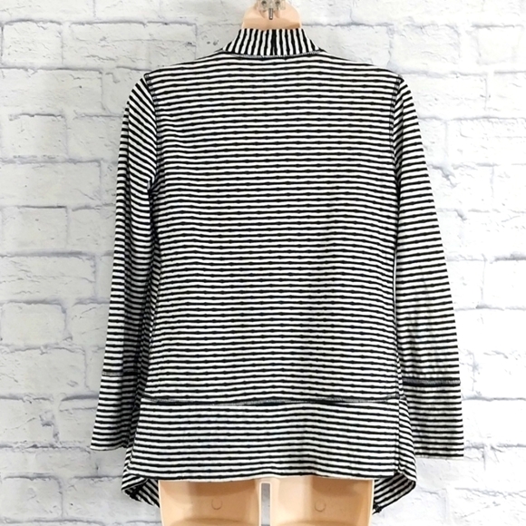 Chico's Zenergy Open Front Cardigan Striped 00P = 2P - Picture 4 of 5